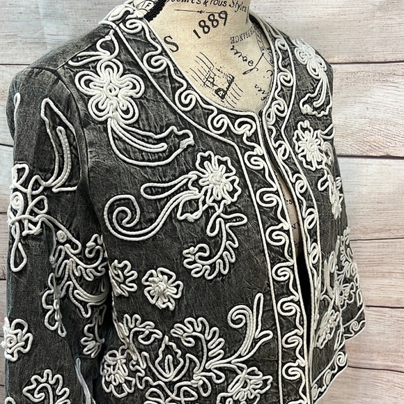 Soft Surroundings Wildwood Bolero Jacket Gray Acid Wash Textured Floral Small - Picture 4 of 11